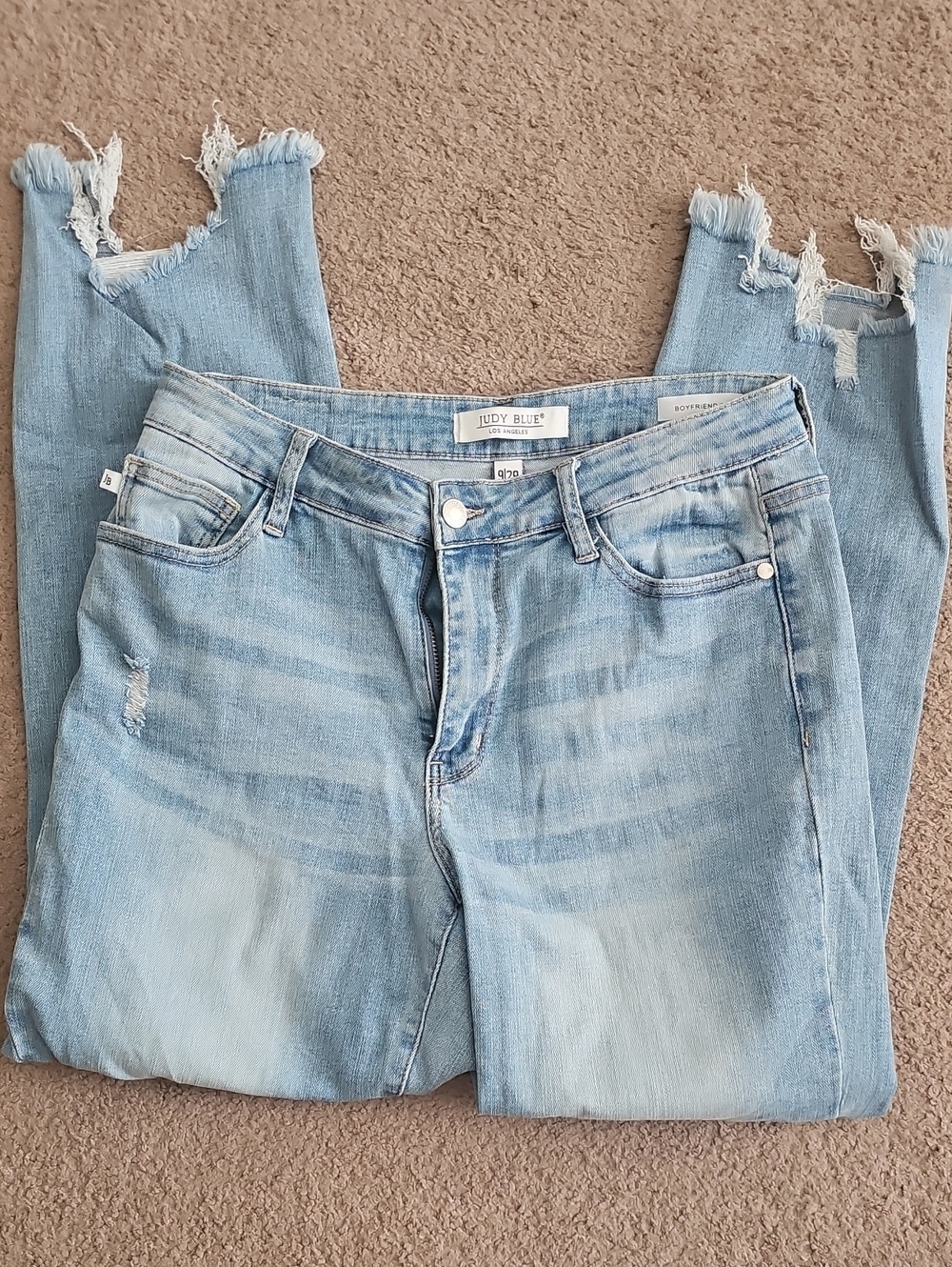 Judy Blue Light Blue Ankle Crop Distressed Jeans